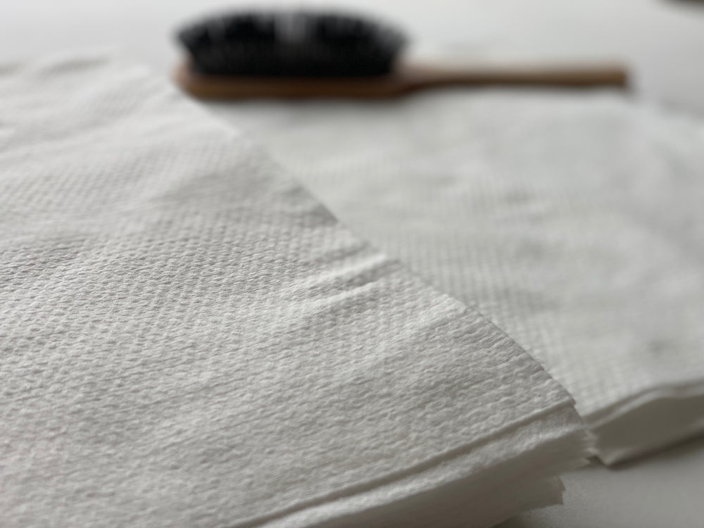 FREE SAMPLE - Quality disposable salon towels